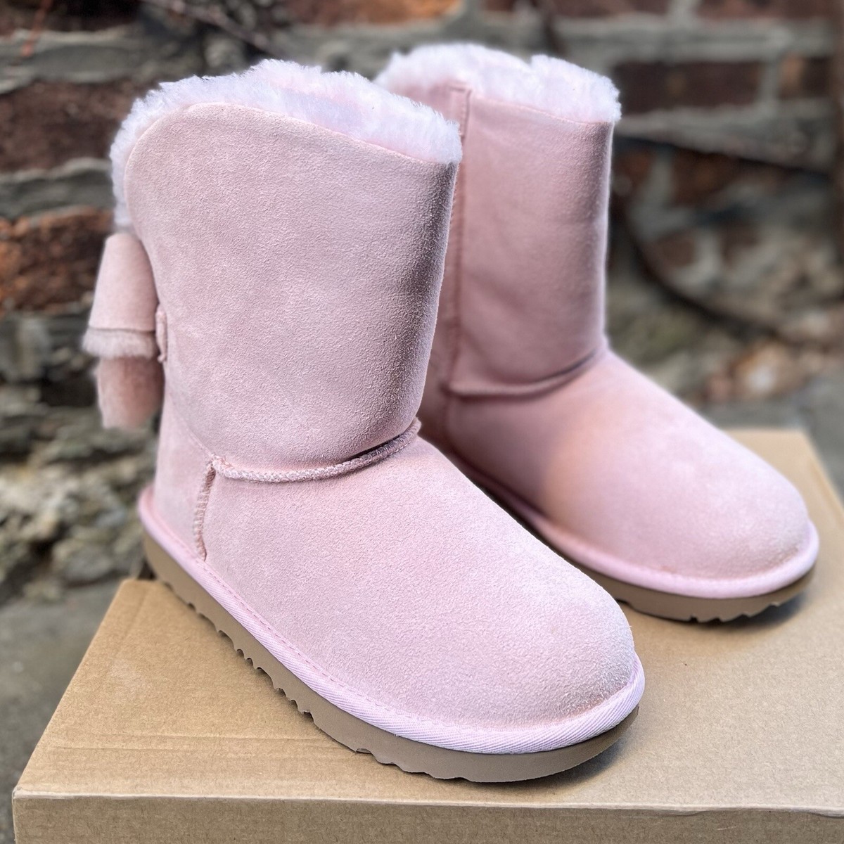 NEW UGG Classic Mini II Cuffed Bow Light Pink Suede Boots