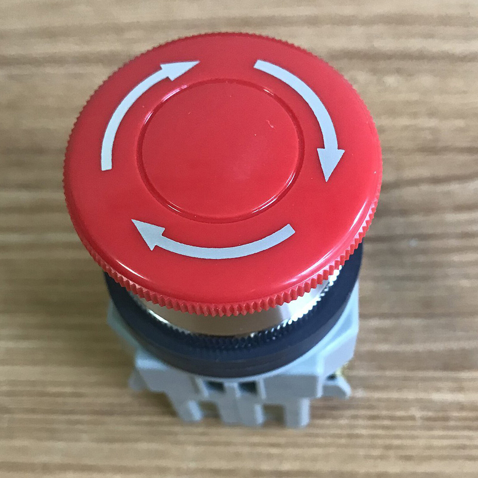Bouton D'arrêt D'urgence IDEC HW-CB02 - Neuf, D'origine Japon, Pour Sécuriser Tes Machines