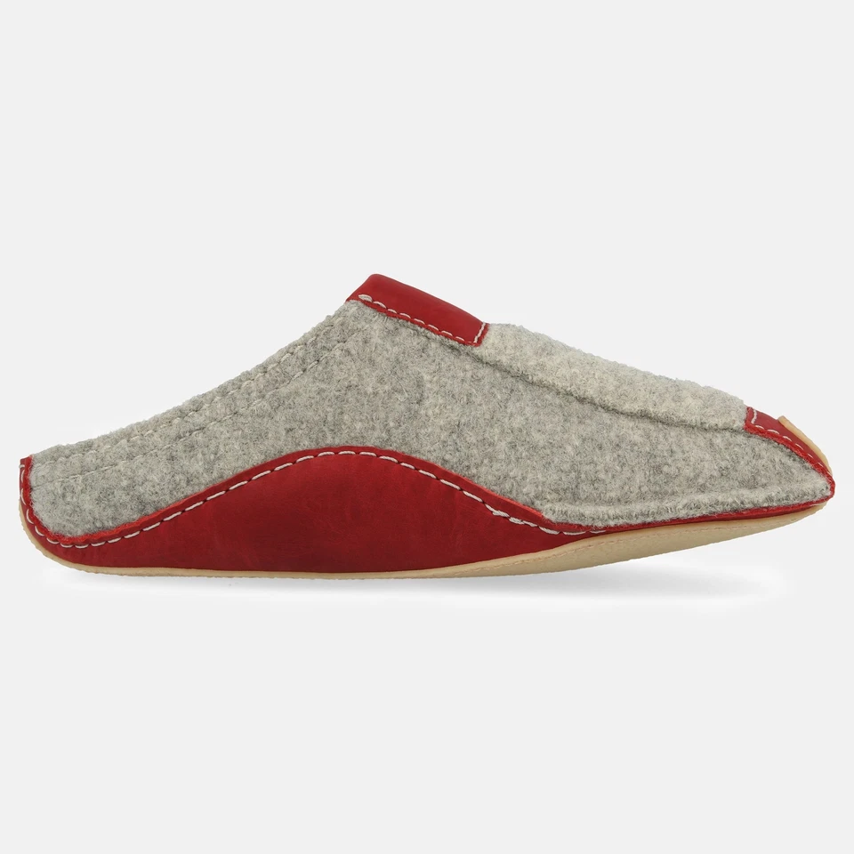 HAFLINGER Pocahontas Pantoffeln aus gewalkter Wolle mit Gummisohle