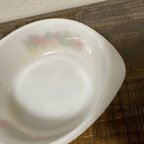 VINTAGE GLASBAKE BAKING DISH V"VEGETABLE GARDEN MEDLEY" 2 QT, #J514, NO LID - Picture 3 of 13