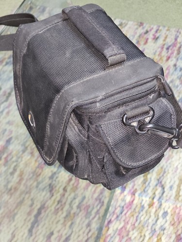 Lowepro Edit 110 Bag Camera Camcorder Case With panasonic Lumix DE 994 Charger - Picture 6 of 18
