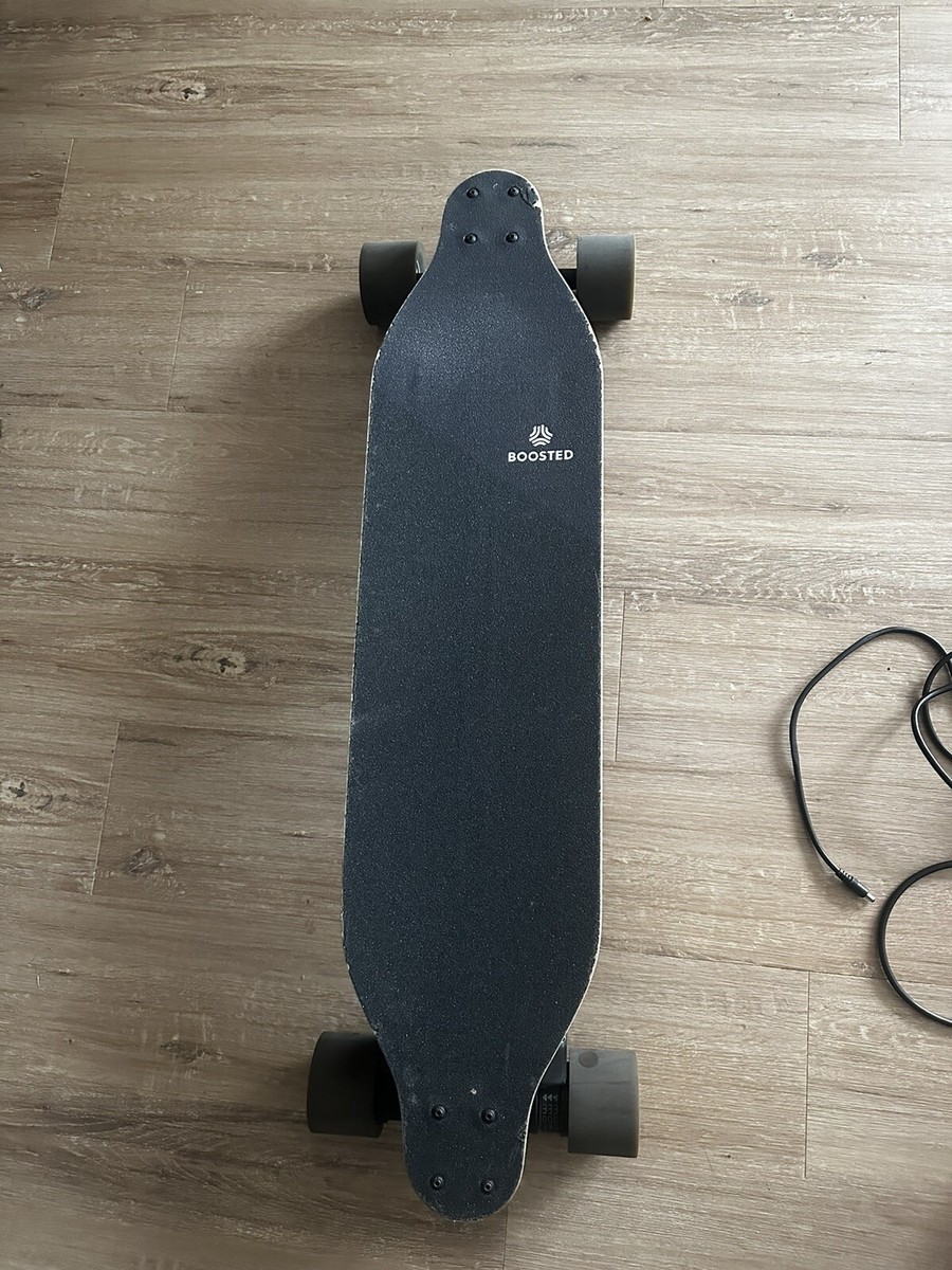 Boosted boad Stealth Battery Longboard新品 Boosted boad Stealth Battery Longboard新品の通販 by US 輸入