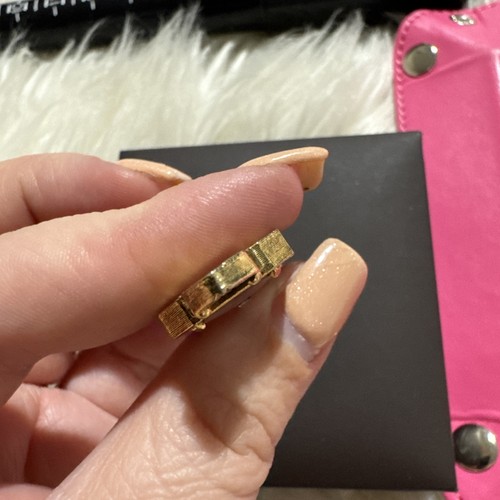 Colgante Vintage Avon Rosa Starburst Alcanfor Años 70 Tono Dorado Usado en Excelente Condición - Imagen 6 de 10