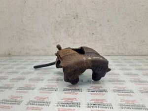 VW BORA Variant 1J6 Bremssattel vorne rechts 1.90 Diesel 2001 31448266