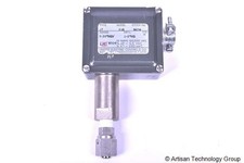 United Electric 218 J7 Snap-Action Pressure Control Switch