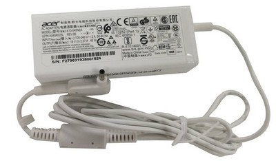 Original 45W PA-1450-26 AC Adapter Charger     3 14 SF314 White 3.0x1.1mm #zc