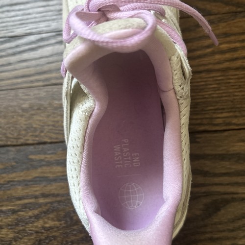 Ladies Adidas Ultra Boost Size 11 - Picture 2 of 5