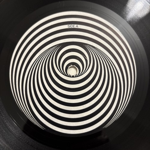 Black Sabbath Paranoid 1st UK Press Vinyl LP VG+/VG Big Bear Vertigo Swirl - Picture 6 of 10