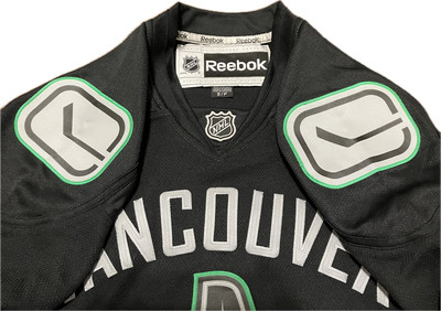 Reebok - NHLバンクーバー・カナックス Reebok ホッケーシャツ サイズ　XL Vancouver Canucks Women Reebok Large NHL Jersey | eBay