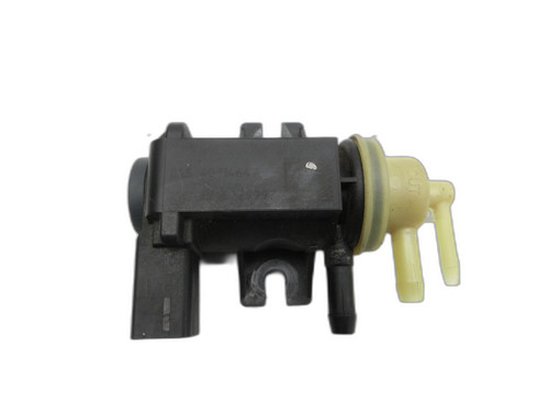 Magnetventil für VW Golf VII 7 Variant 13-17 TDI 1,6 81KW 4011464A 04L131051C