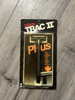 Vintage gillette trac ii plus.