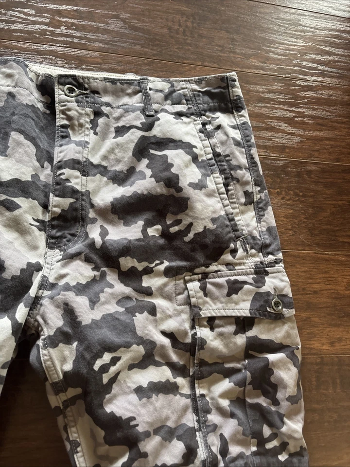 Pantalones de Colección Levi's Cargo Camuflados Talla 34x32 Gris Patinador Militar Y2K Foto 3 de 4