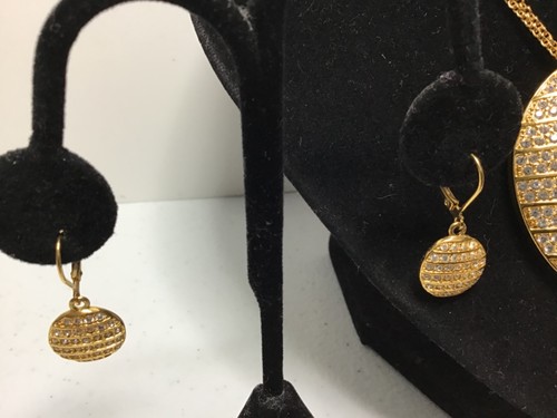 Joan Rivers Pave' Colgante en Cadena Doble 16" y Pendientes Perforados a Juego - Imagen 2 de 8