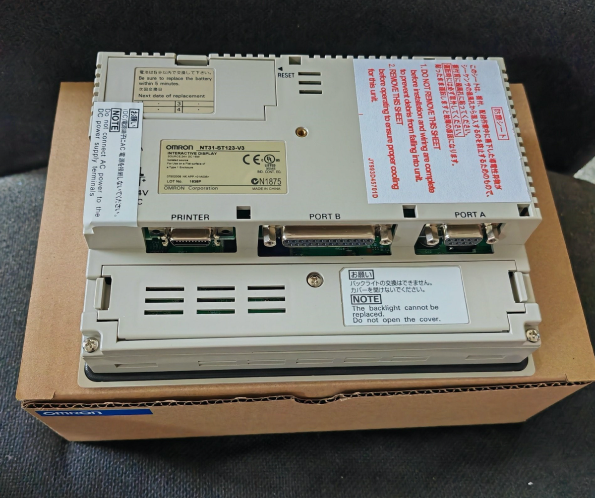 1PC New Omron NT31-ST123-V3 Touch Screen NT31ST123V3 Expedited