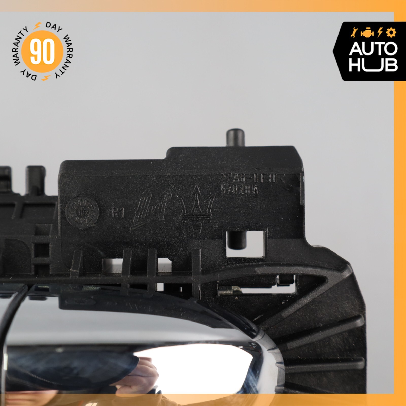 Maserati Levante M161 Front or Rear Right Side Exterior Door Handle OEM 64k