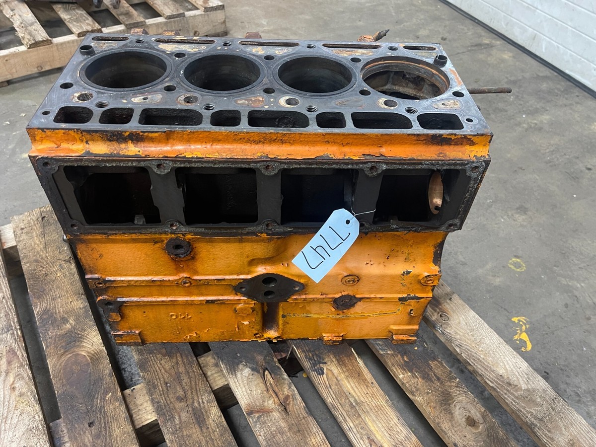 1988 Case IH 585 Tractor Engine Block | eBay