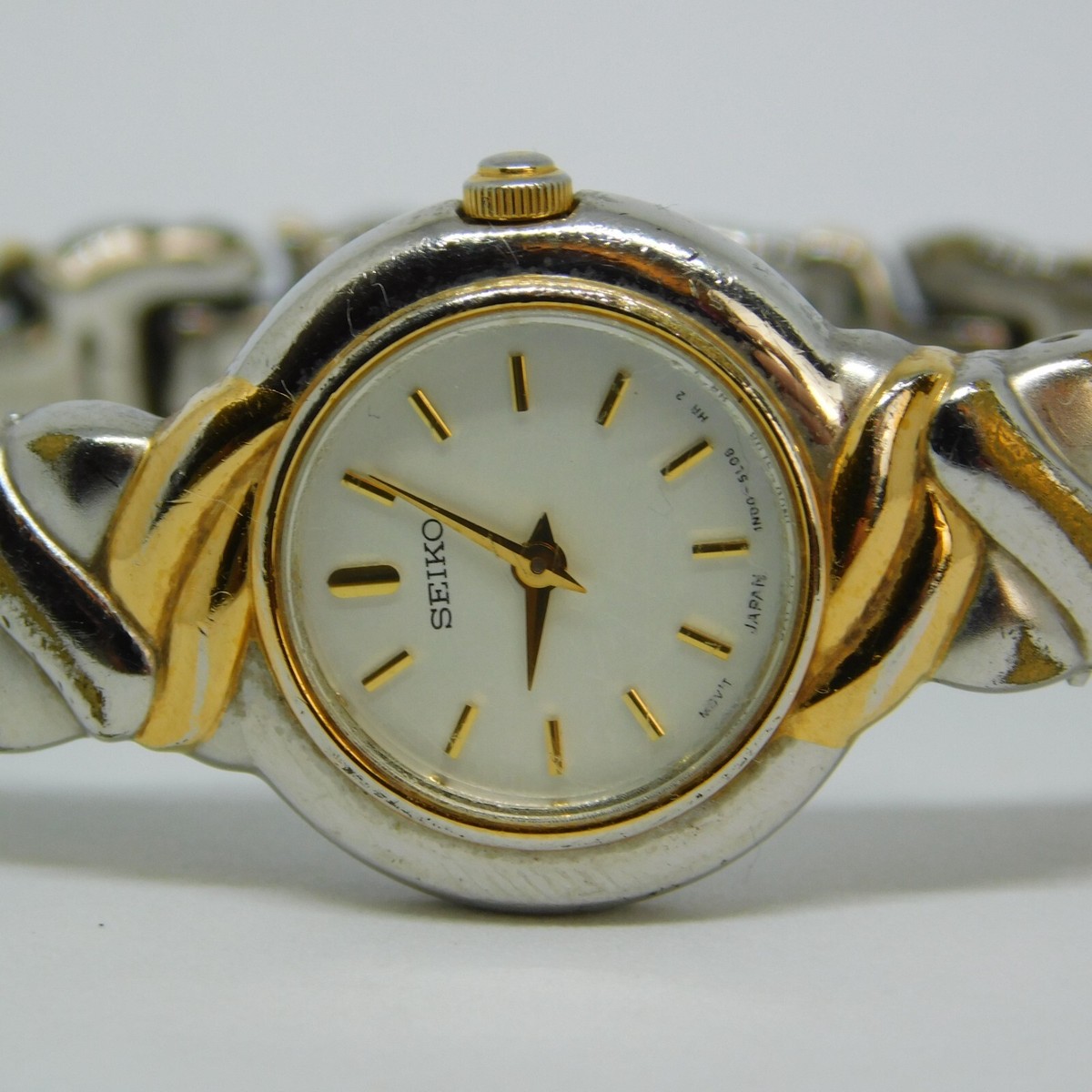 稼働 SEIKO NOIE 腕時計 オーバル 美品 レディース 新品電池2546 SEIKO - 稼働 SEIKO NOIE 腕時計 オーバル 美品 レディース 新品電池