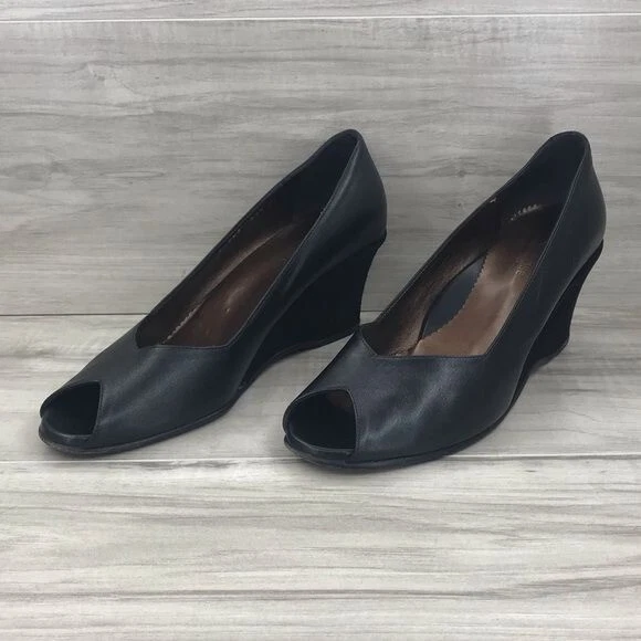 Taryn rose hotsell wedge pump