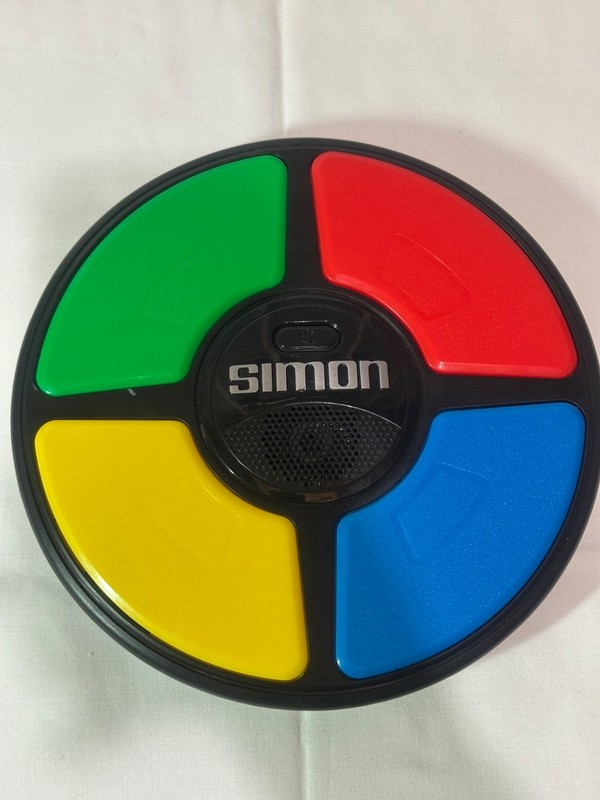 Simon Says Electronic Game Hasbro 2019 Classic Toy Tested & Working 