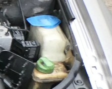 A6 4B Wischwasserbehälter Behälter Wischwasser 4B0955453C mit Pumpe 4,7l SWR