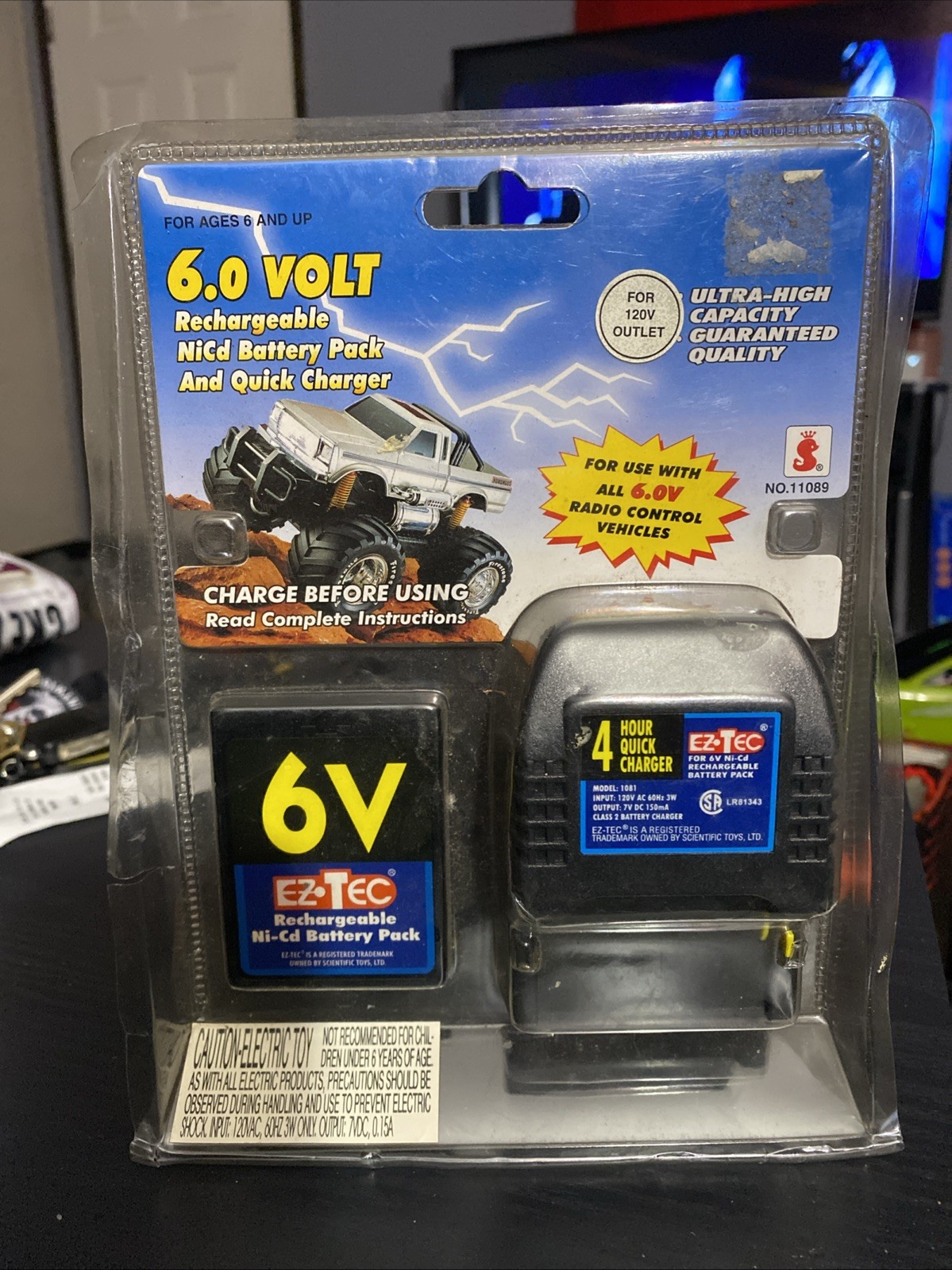 Eztec 6.0 Volt Rechargeable Ni-Cd Battery Pack with 4-Hour Q