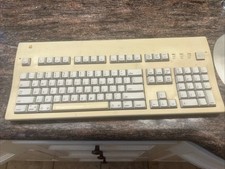 Vintage Apple Extended Keyboard Keyboard