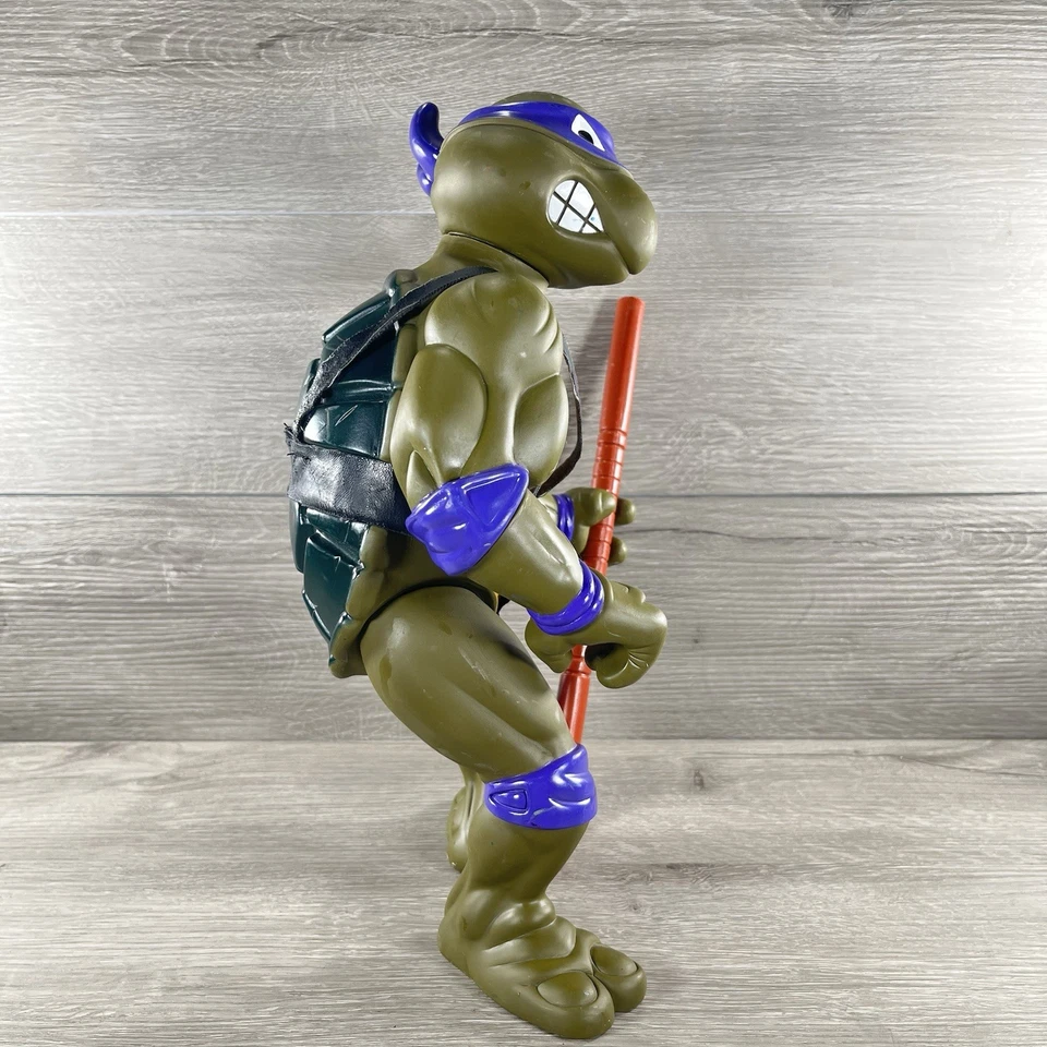 Vintage TMNT 13” Donatello Giant Figure With Belt & Weapon Playmates 1989 - Image 2 of 4