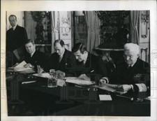 1944 Press Photo