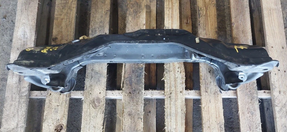 Honda Accord 1990-1993 2.2 travesaño delantero subchasis cuna miembro K Foto 3 de 4