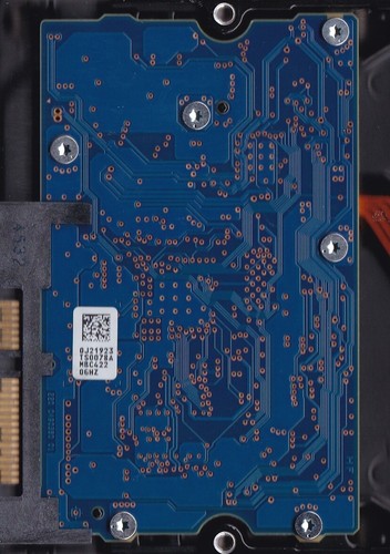 DT01ABA300 / HDKPJ08A0A01 S Rev AAA AA00/BB0 3TB SATA 3.5" JUN-2014 TOSHIBA - Picture 5 of 6