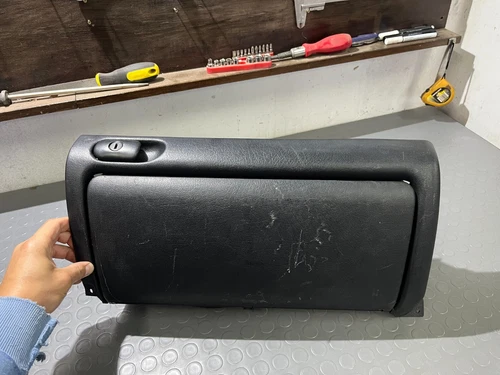 VW Volkswagen Golf Mk3 Jetta Mk3 Facelift LHD OEM Euro Black Glove Box