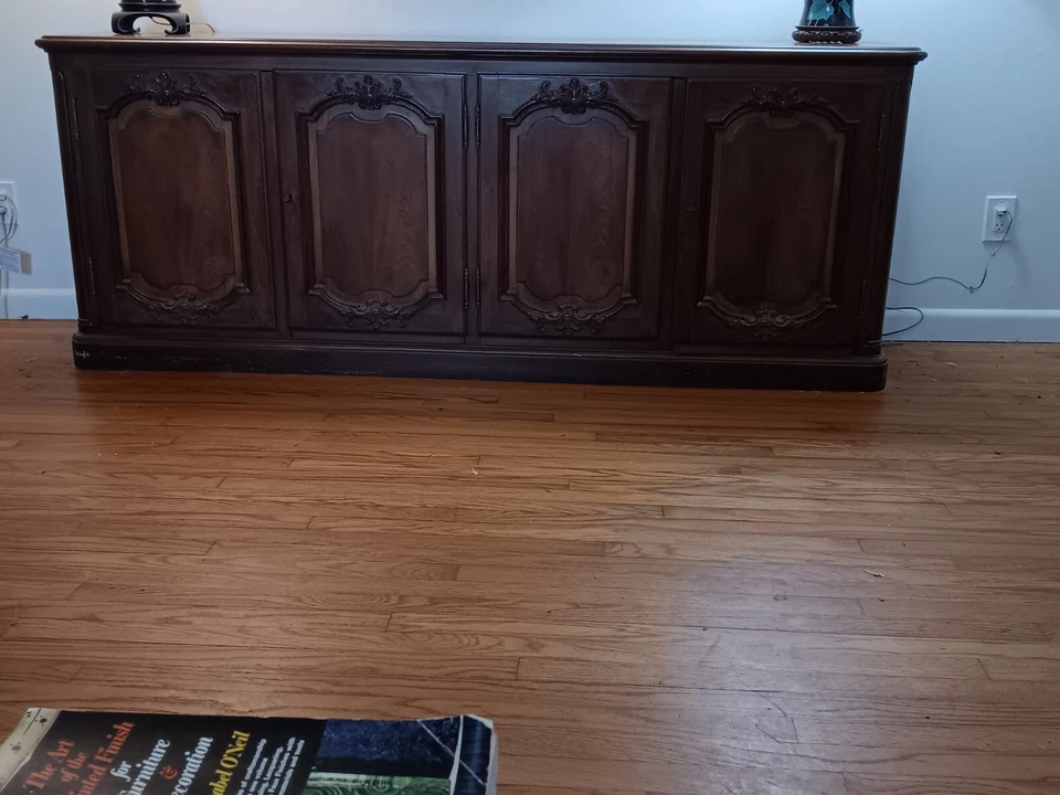 Aparador Buffet Colección Francesa 4 Puertas Panadero Vintage Mid-Century COMO NUEVO Foto 2 de 4