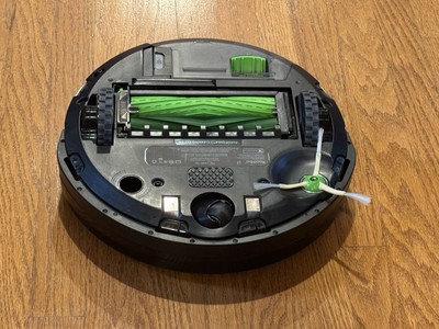 Refurbished iRobot Roomba i7 (7550 Robot Only) Robot Vacuum