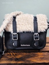 Borsa a tracolla Dr. Martens Ambassador nera tracolla pelle pelliccia (120)