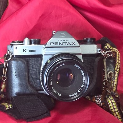 Pentax K1000 35mm Film Camera SMC Pentax-M 50mm f/2 Lens, Flash