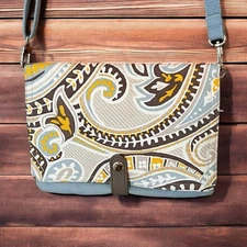 Thirty One PARISIAN GARDEN Flap Fold Crossbody Purse Hipster Organizer Bag Blue