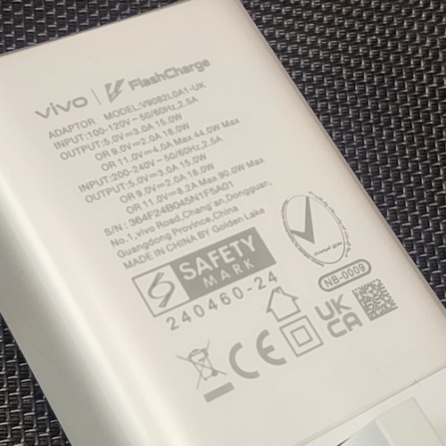 Official Genuine Vivo 90W Flash Charger for Vivo X200 Pro V9082L0A1-UK PLUG - Picture 2 of 5