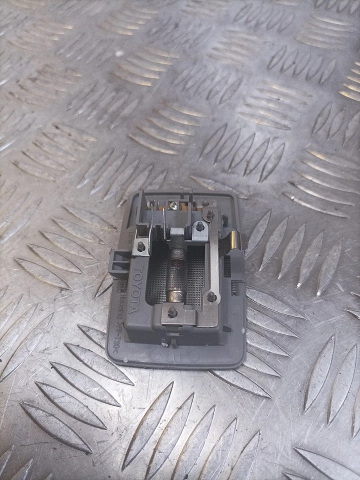 TOYOTA PRIUS T4 VVT-I E4 4 DOHC 2003-2009 INTERIOR ROOF READING LIGHT - Image 3 of 4