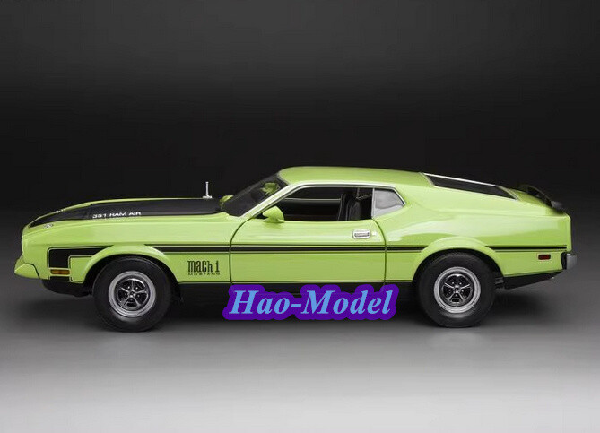 SunStar「1971 MUSTANG MACH１」 1/18 Sunstar 1971 Ford Mustang Mach 1 (Black) Diecast Car