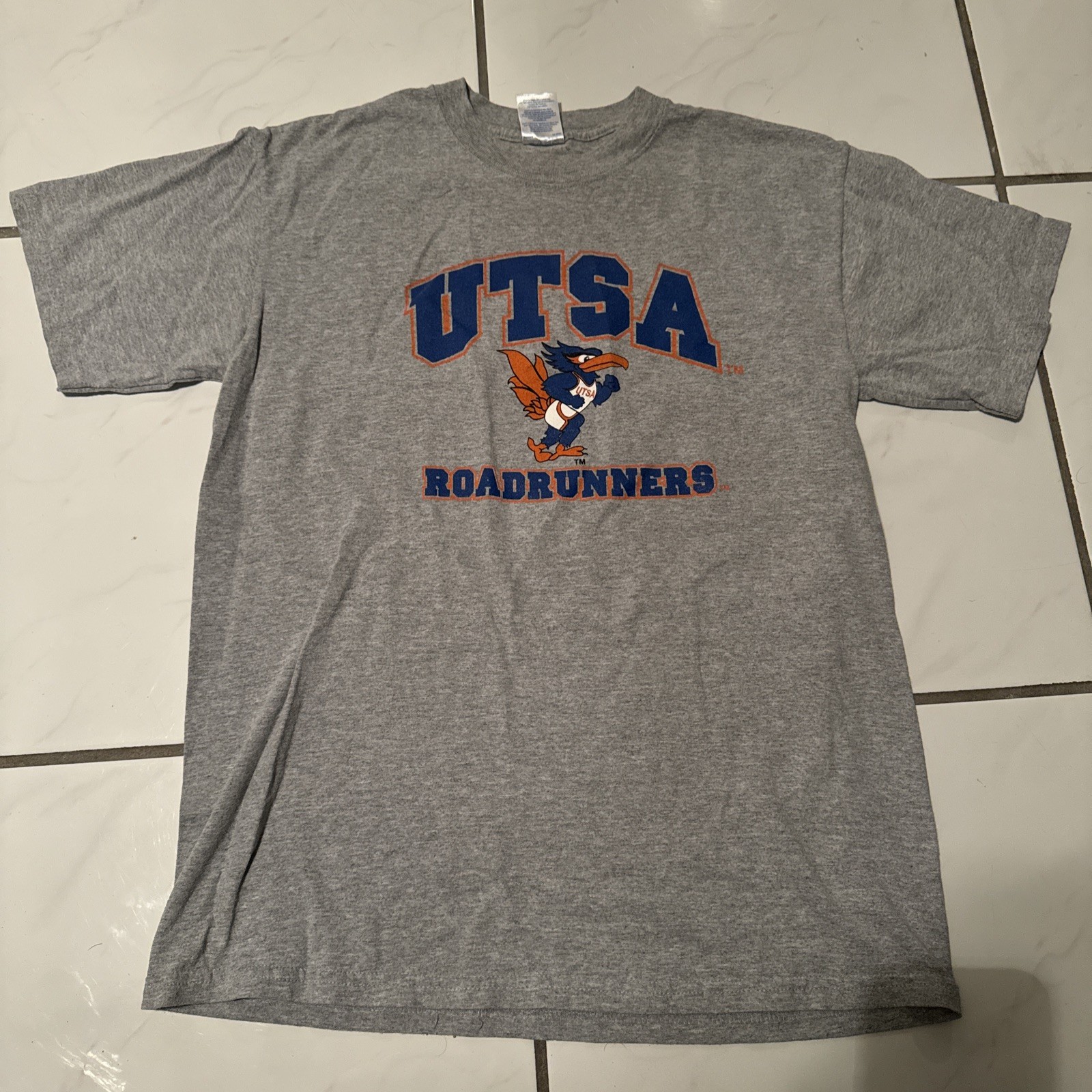 Picture 1 of 4