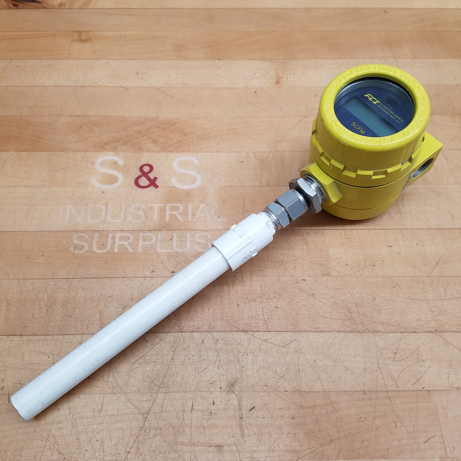 FCI ST50-3N11BA00 Flow Meter,150 psig @ 200°F, 1/2" NPT, 36Vdc, 6W Max - USED