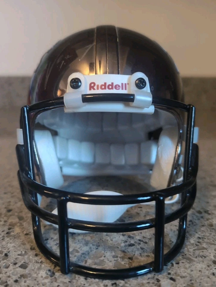 Falcons Michael Vick Absolute Memorabilia Mini Helmet Autograph 12/24 FADING. - Image 3 of 4