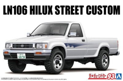 Aoshima 1/24 Scale Model Car Kit Toyota LN106 Hilux Longbed Street