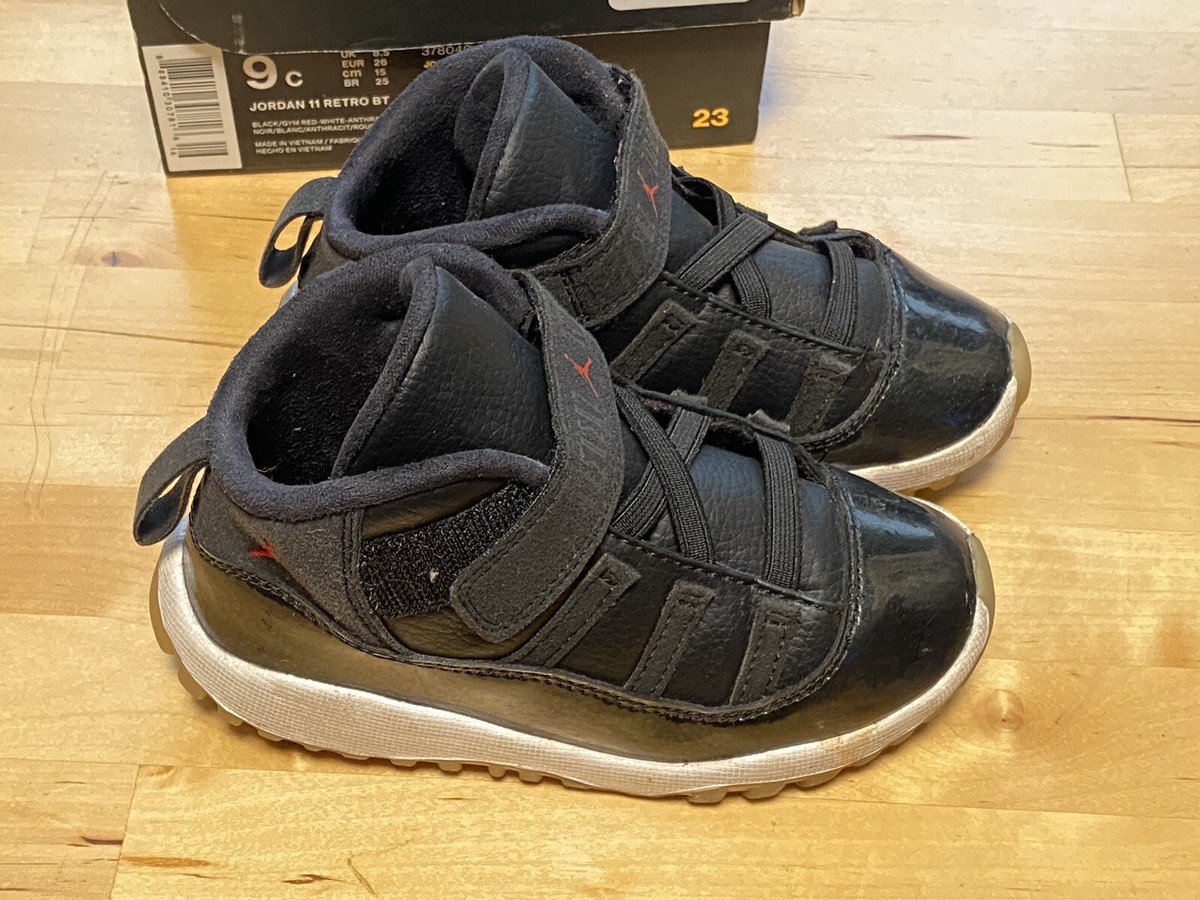 Nike Air Jordan XI 11 2015 Retro Black Jubilee (378040-002 
