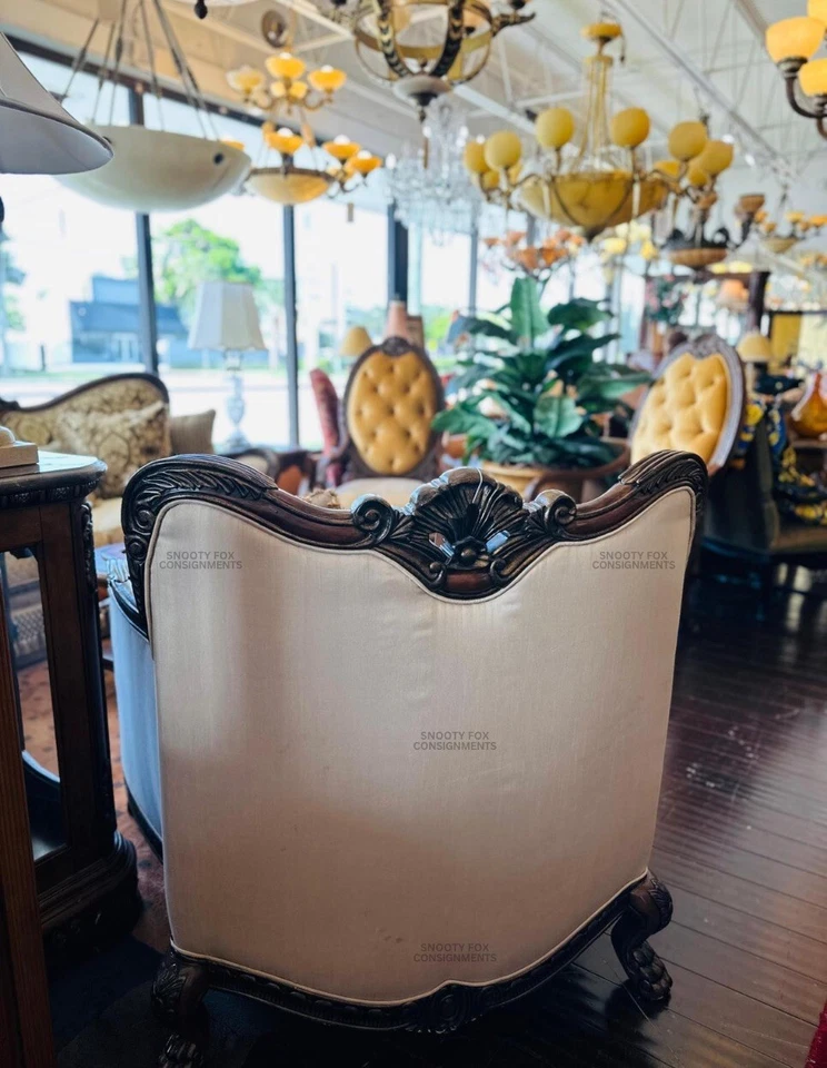 AICO by Michael Amini Chateau Beauvais 3PC living room set - Image 4 of 4