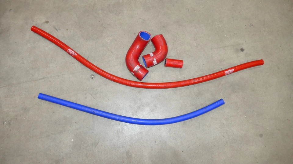 Mangueras de silicona, varios tamaños Samco y ASH Foto 2 de 2