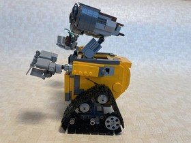 LEGO Disney Pixar WALL-E 21303 Assembled Used