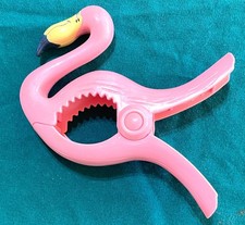 PINK FLAMINGO SHAPED BEACH TOWEL CLIP PLASTIC 4 3/8 -1 ONLY