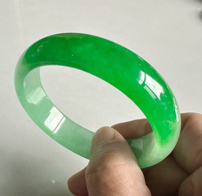 Grade A Natural Green Jadeite Bangle Icy Vivid Green Fine Jewelry Bracelet 61mm