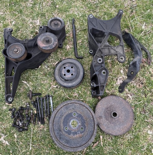 Chevrolet SBC 350 Serpentine Belt Brackets/ Pulleys/Bolts Non A.I.R. D 88-94